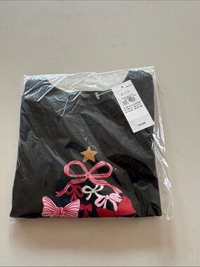 GAP Christmas Black Long Sleeve Tee with Pink Bow and Gold Star
